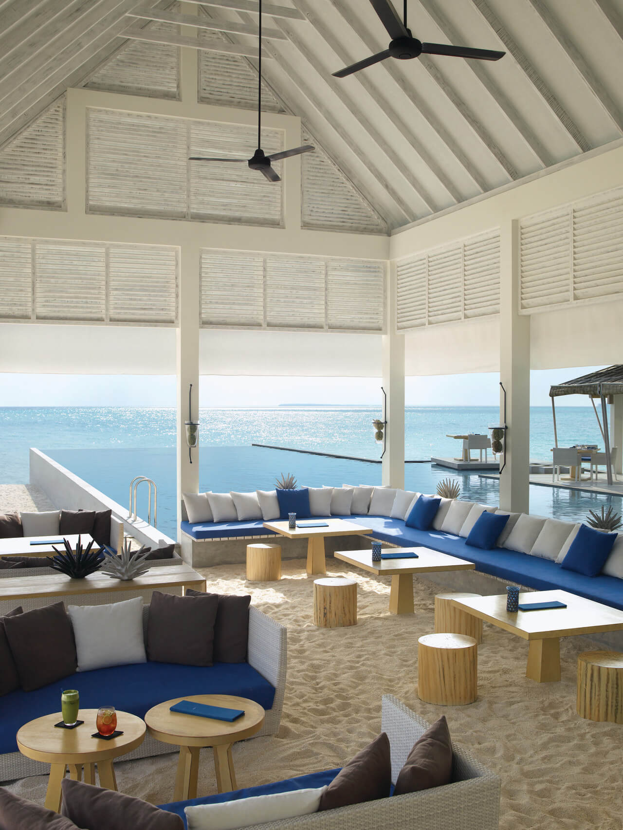 Four Seasons Maldives at Landaa Giraavaru (8)