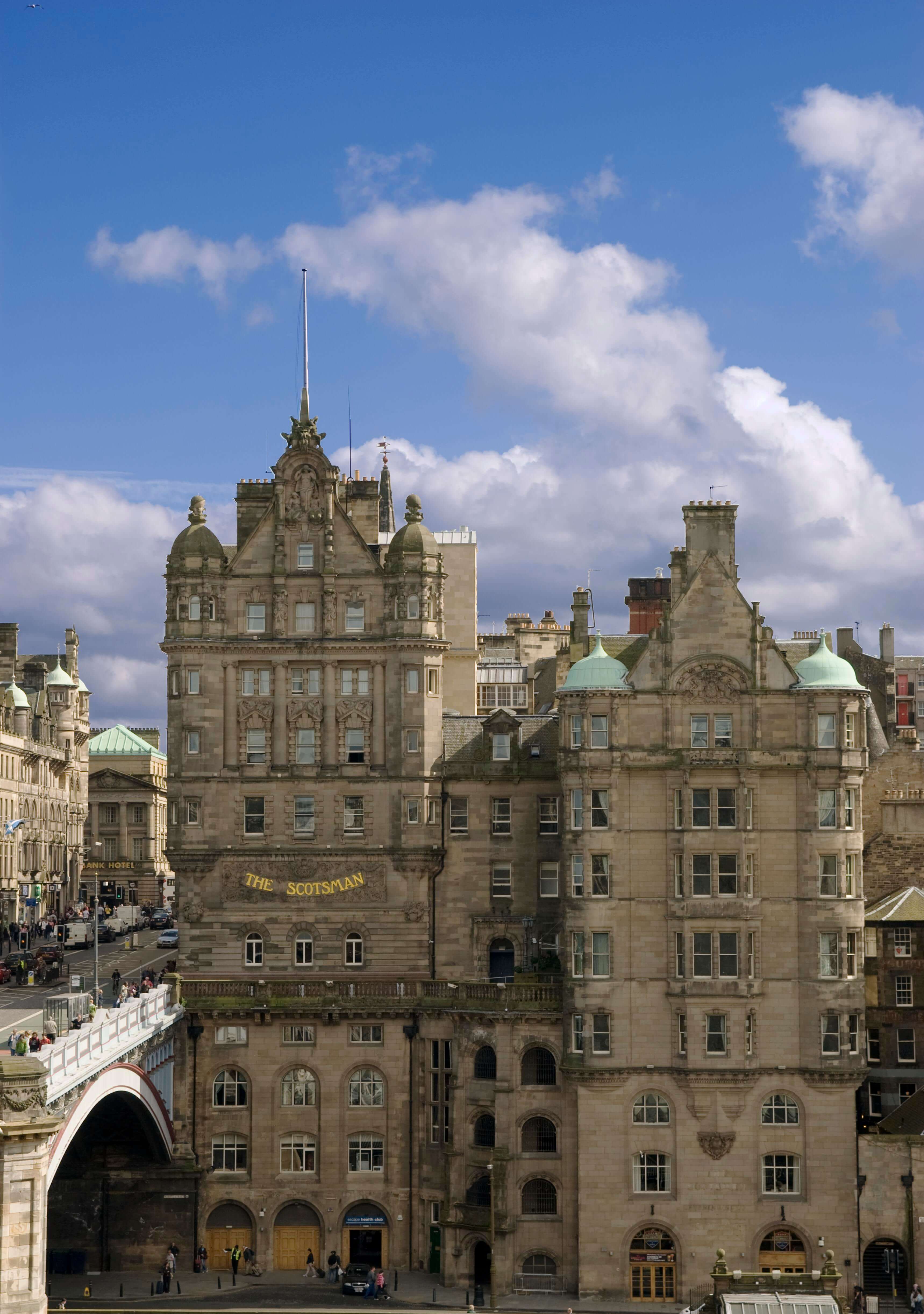 Hi_LW0507_27843439_Scotsman exterior