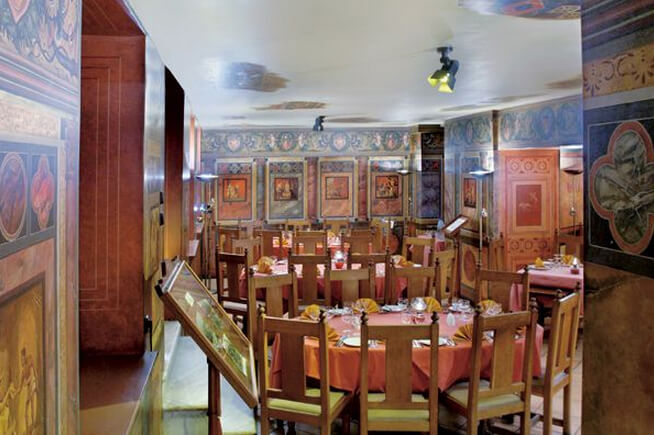 1.2 Atenas - Restaurantes - Daphne’s Restaurant