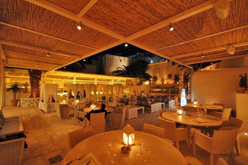 2.2 Mykonos - Restaurantes - Uno Con Carne