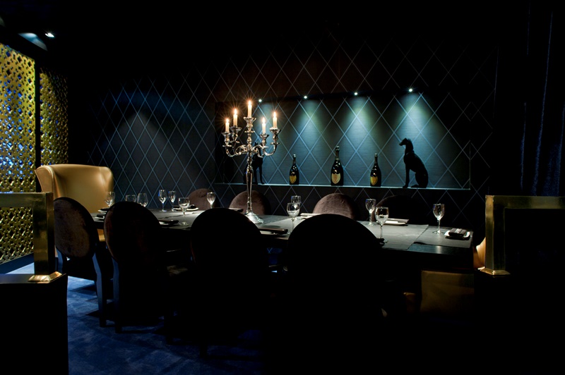 300_room_018