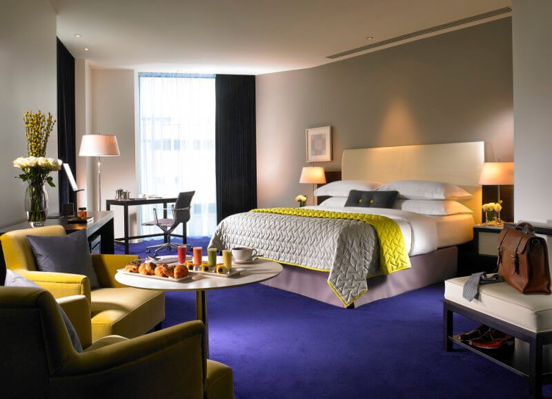 x corner suite 01