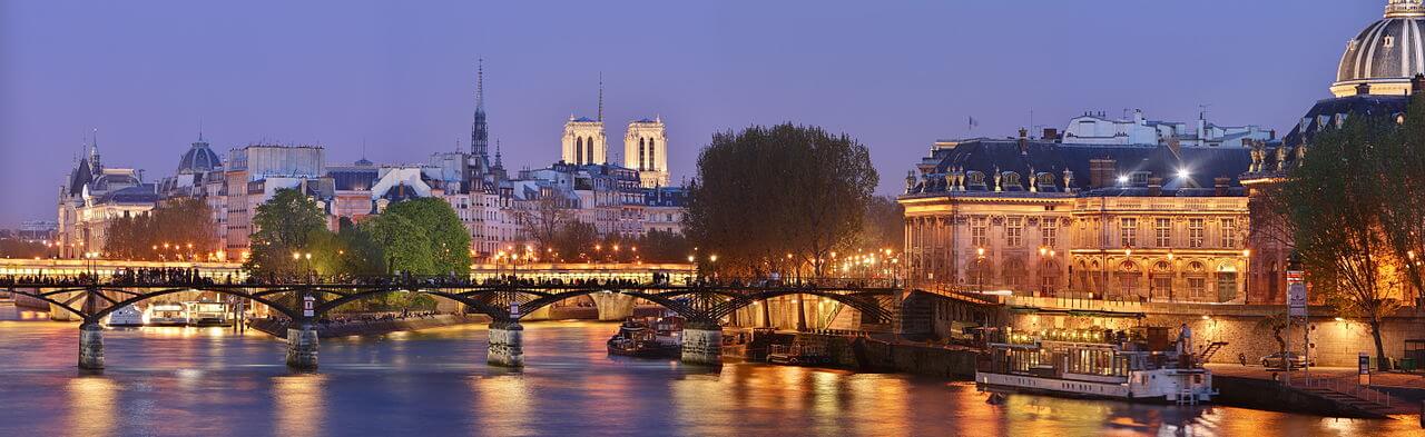 1280px-Pont_des_Arts,_Paris