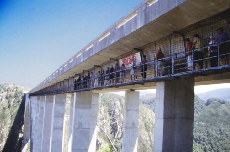 Bloukrans Bridge Bungy - bridge walk
