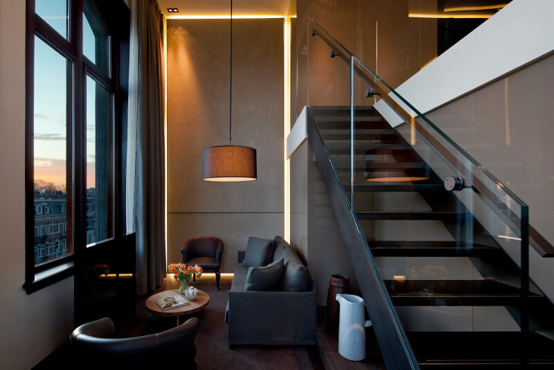 Corner Suite