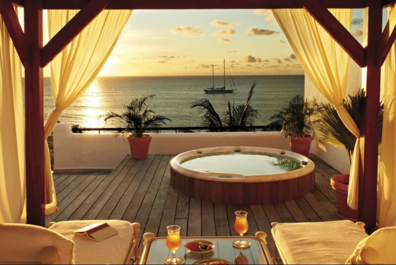 St Martin Belmond2
