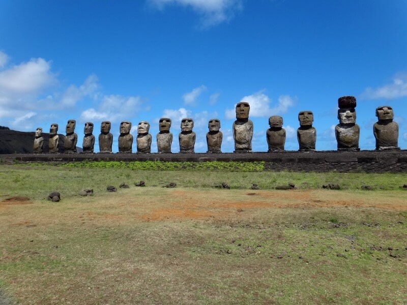 Plataforma dos 15 Moai Foto: magari blu 