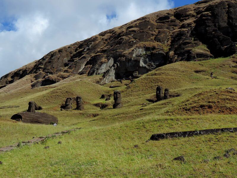 Moai na pedreira Foto: magari blu