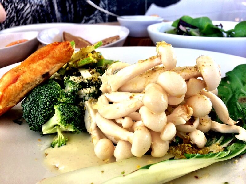 O meu pedido: Salada com cogumelos fresquinhosFoto: magari blu