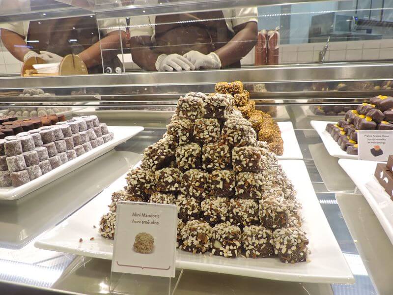 Docinhos no Eataly Foto: magari blu