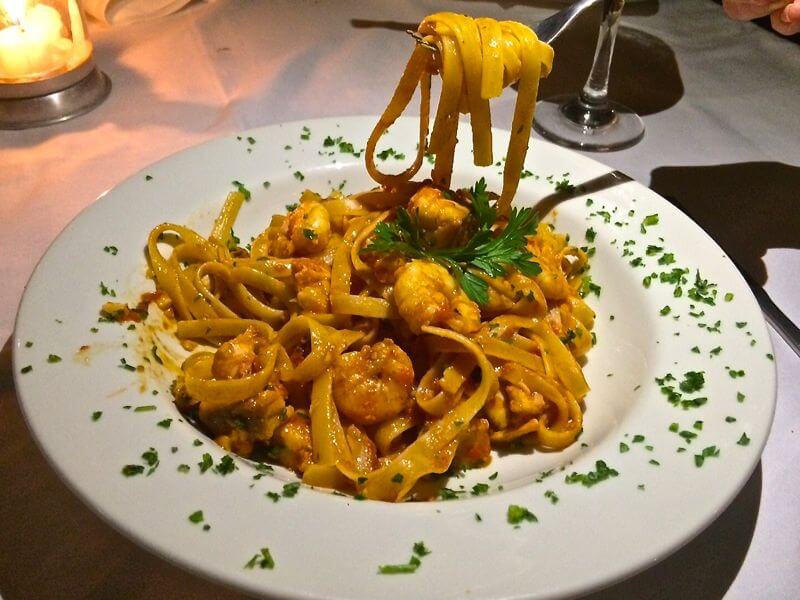 Fettuccine com frutos do mar Foto: magari blu