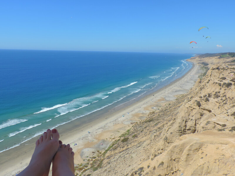 Paragliding dá uma sensação de paz e adrenalina ao mesmo tempo! Foto: magari blu