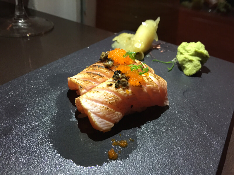 Sushi de salmão trufado do Soho Marina Foto: magari blu