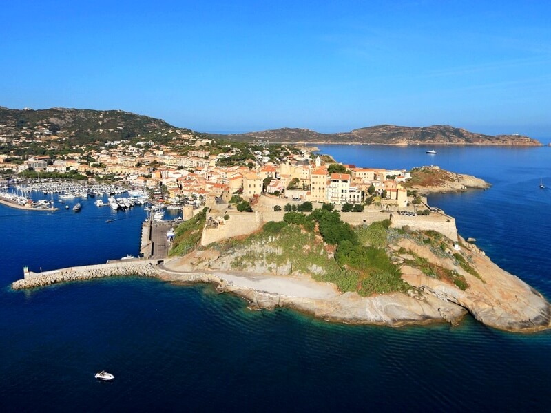 Calvi Foto: Divulgação