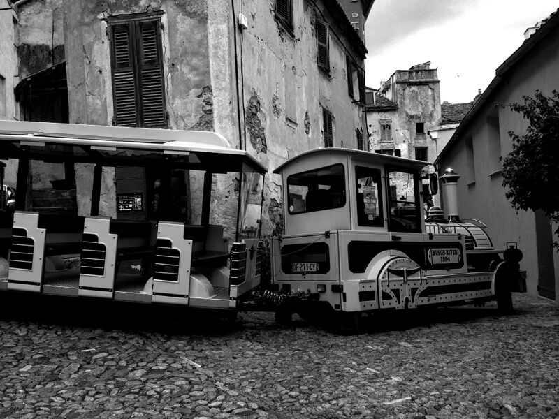 Tour em trem na cidade de Corte Foto: Sara Meirinho