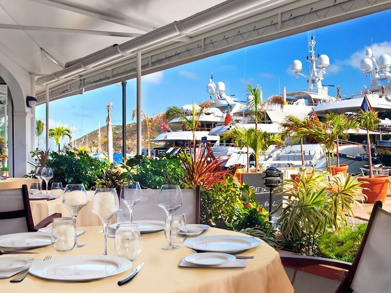 Restaurante Proventa no porto de Gustavia Foto: Divulgação