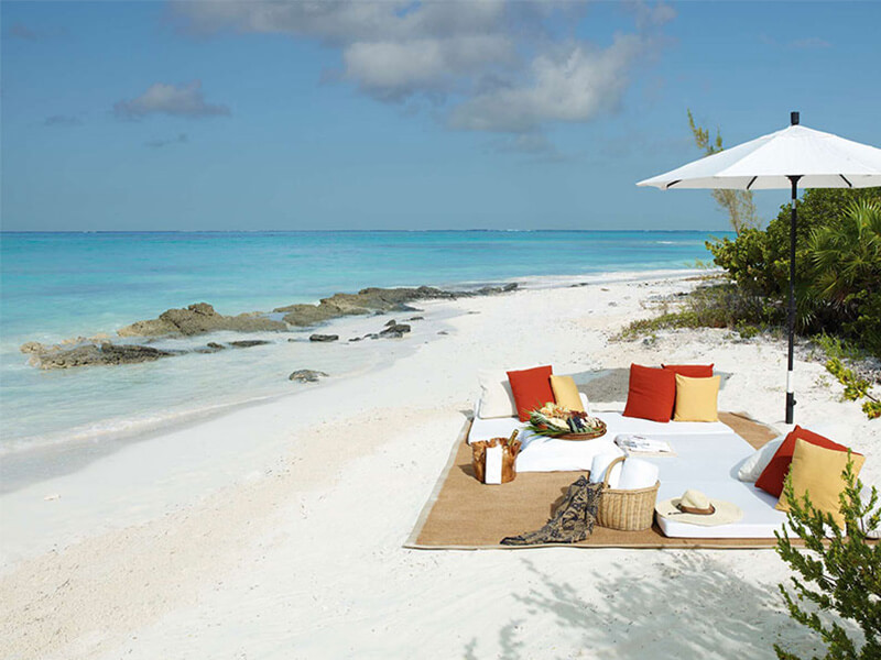 Praia em Parrot Cay Foto: Divulgação