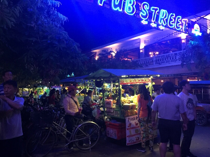 Pub Street em Siem Reap Foto: Ana Maria Junqueira