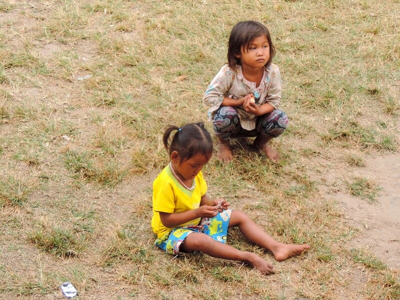 Crianças cambojanas Foto: Ana Maria Junqueira