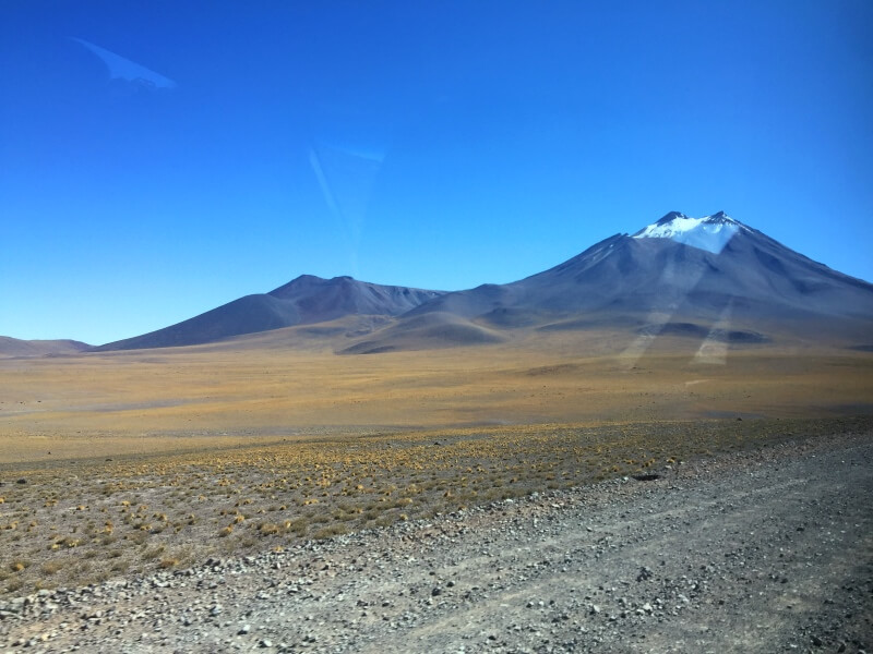 Estrada pelo Deserto do Atacama Foto: Ana Maria Junqueira