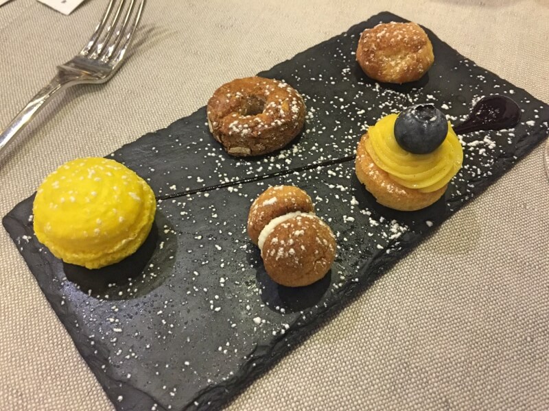 Os petit fours do Palazzo Petrucci Foto: Ana Maria Junqueira
